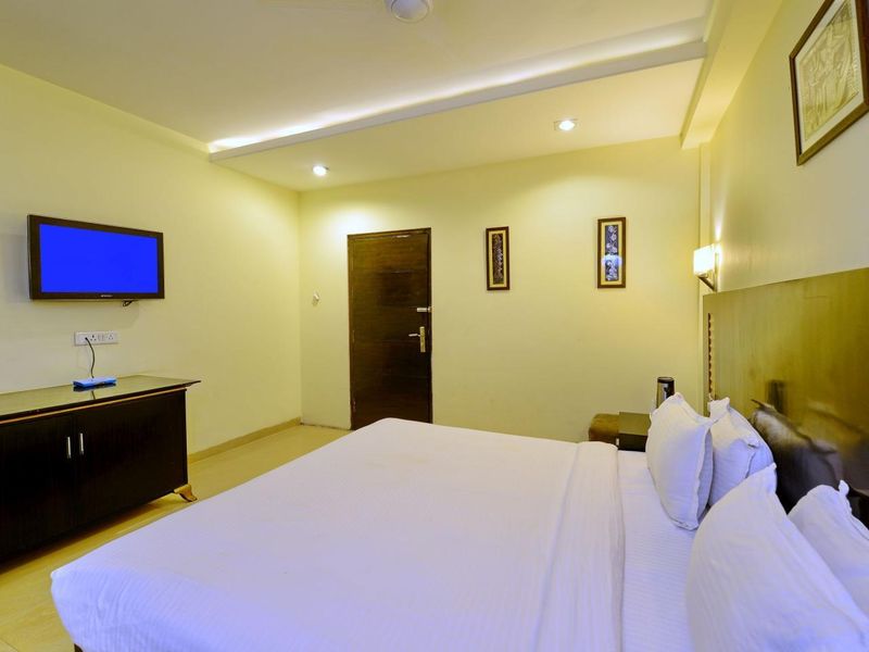Hotel Photo 8