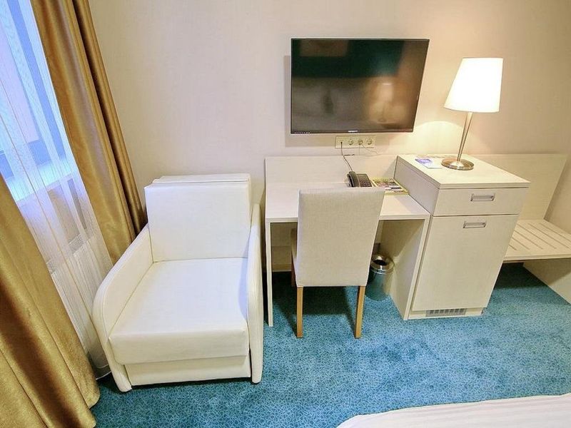 Hotel Photo 12