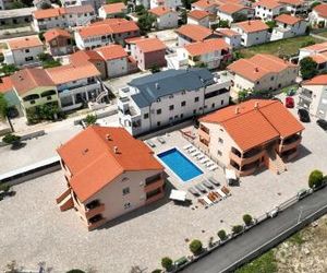 Apartments Villa Lucky Vir Croatia