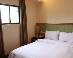 NearBy Hotel