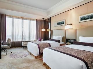 Фото отеля Crowne Plaza Huizhou, an IHG Hotel