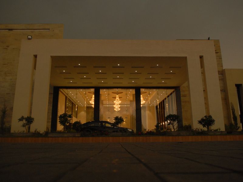 Hotel Photo 8