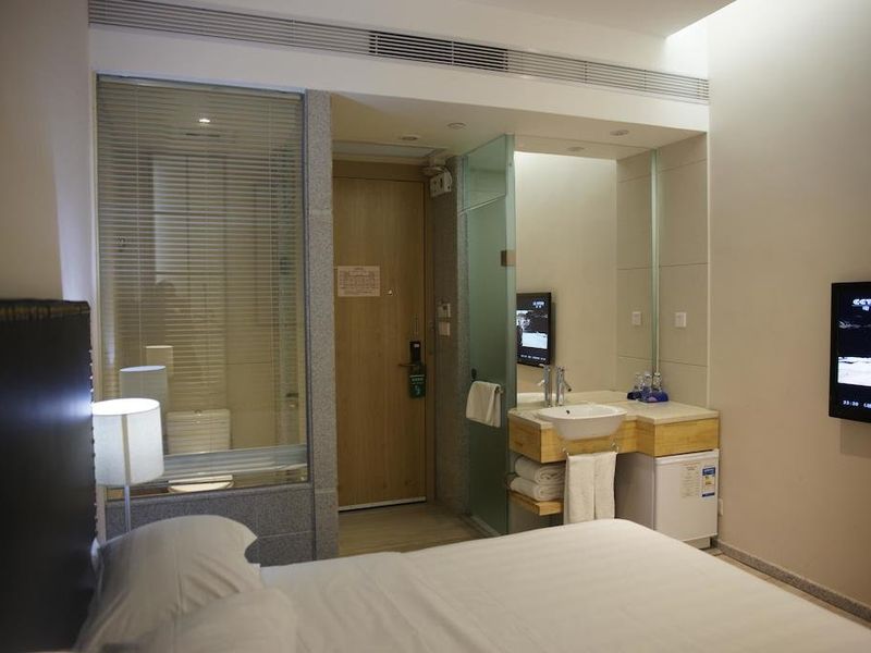 Hotel Photo 12