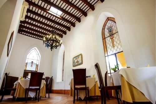 Hotel Photo 12