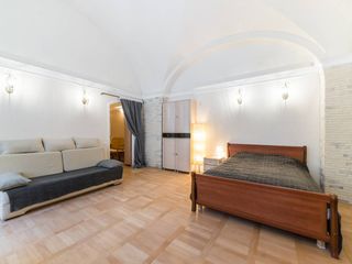 Big beautiful apartment in historical center SPb