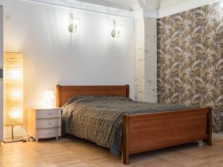 Big beautiful apartment in historical center SPb