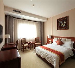 NearBy Hotel