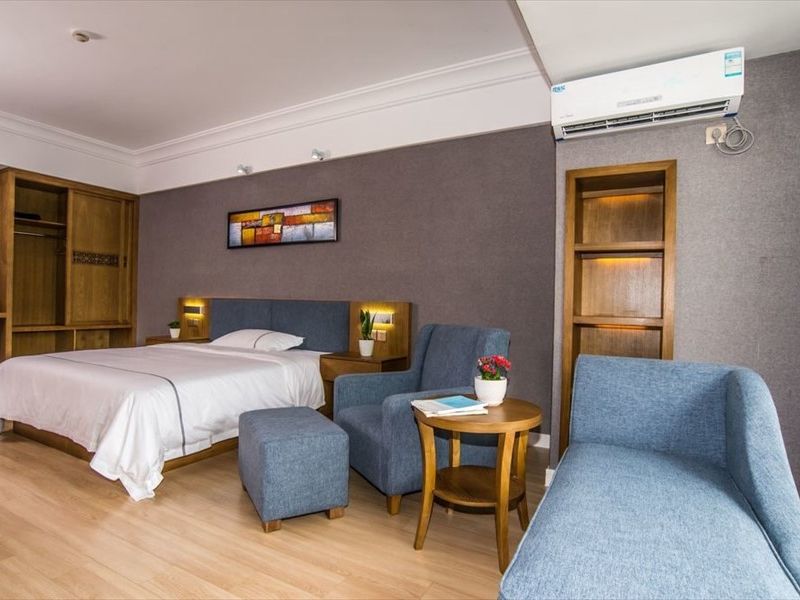 Hotel Photo 9