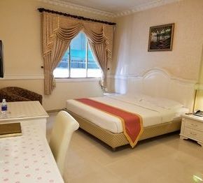 NearBy Hotel
