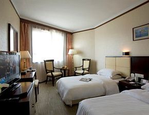 NearBy Hotel