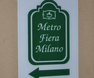 Affittacamere Metro Fiera Pero Italy