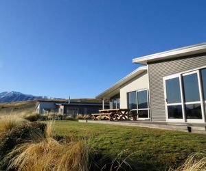 Blae Loch Lake Tekapo New Zealand