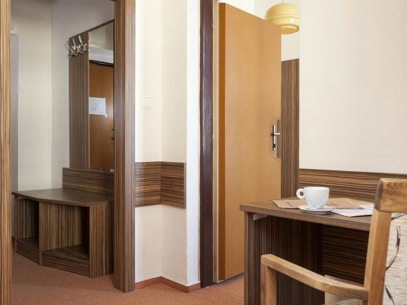 Hotel Photo 12