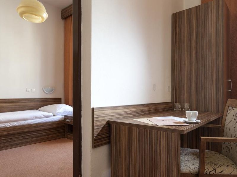 Hotel Photo 10