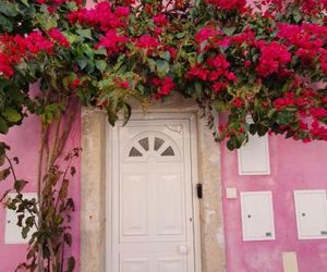Casa Cor de Rosa Ajuda Portugal