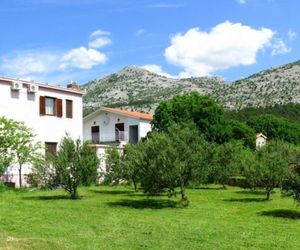 Apartments and Rooms Mare-Monti Starigrad Croatia