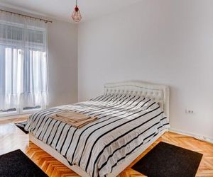 Bright Apartment Central Belgrade Serbia