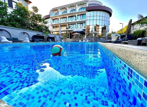 Hotel Photo 9