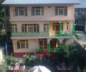 Shafeeq Guest House Srinagar India