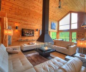 Le Val dIsère - Les Chalets Spa Canada La Malbaie Canada