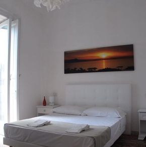 NearBy Hotel