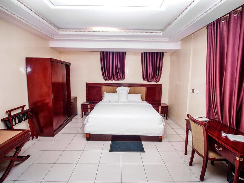 Hotel Photo 1