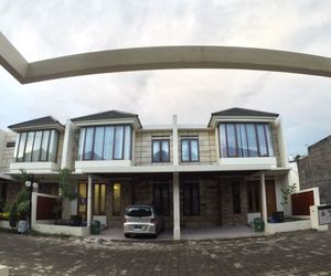 Padma Laguna Guest House Yogyakarta Indonesia