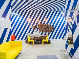 Отель «Слон в лавке»