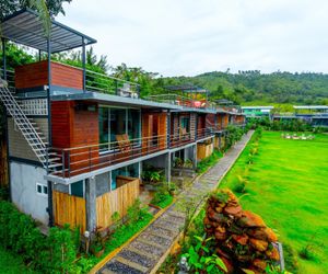 Baan Boom Boxes Eco Friendly Resort Mae Nam Thailand