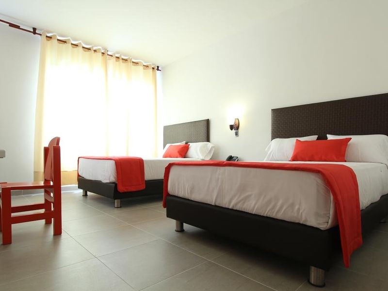 Hotel Photo 6