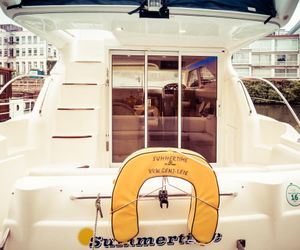 Enjoy Your Stay At Our Comfortable Princess Yacht Gent Belgium
