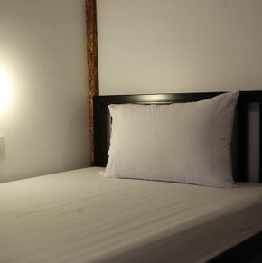 NearBy Hotel