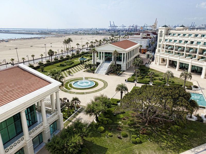 Hotel Photo 1