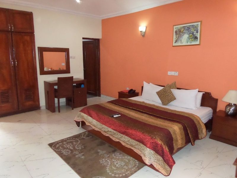Hotel Photo 6
