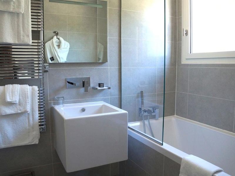 Hotel Photo 9