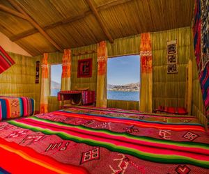 Uros Samaraña Uta Lodge Puno Peru