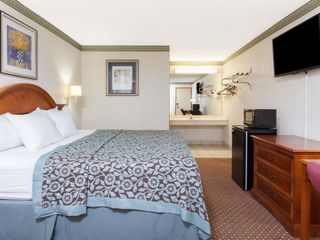 Hotel pic Days Inn by Wyndham Maumee/Toledo