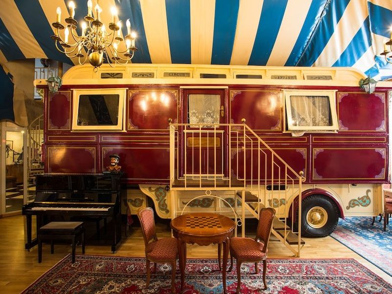 Hotel Photo 6