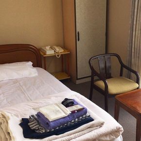 NearBy Hotel