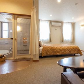 NearBy Hotel
