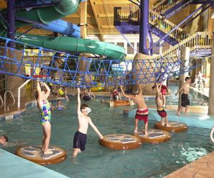 Tundra Lodge Resort - Waterpark and Conference C Green Bay United States