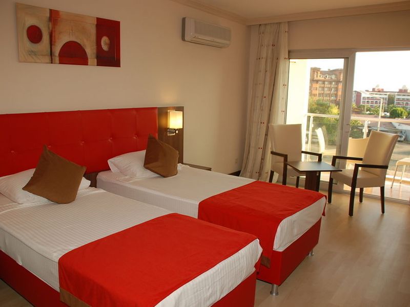 Hotel Photo 2