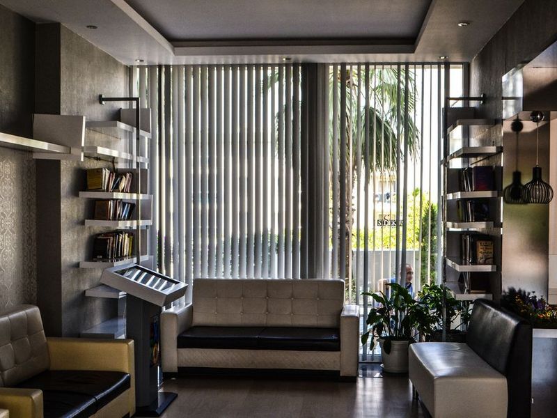 Hotel Photo 6