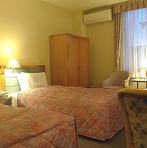 NearBy Hotel