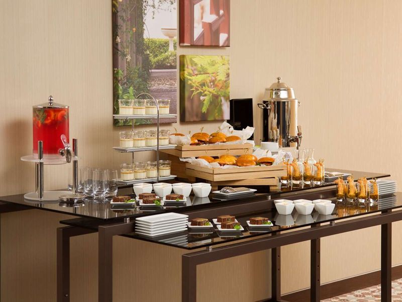 Hilton Garden Inn Volgograd (можно с животными)