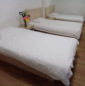 NearBy Hotel