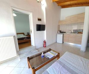 George Apartments by the Sea and Airport Porto Rafti Greece