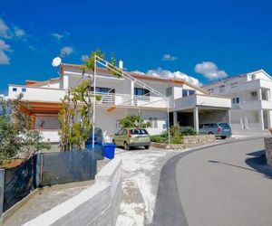 Apartments Bogdan Tribunj Croatia