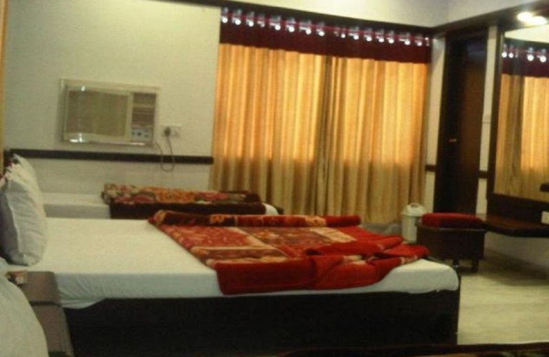 Hotel Ambaji International