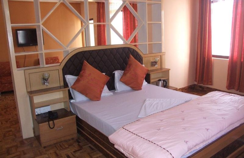 FabHotel Misty Oak